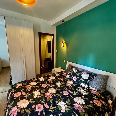 Airport Accommodation Deluxe Bedroom And Private Bathroom Near Airport Self Check In And Self Check Out Mqabba Екстериор снимка