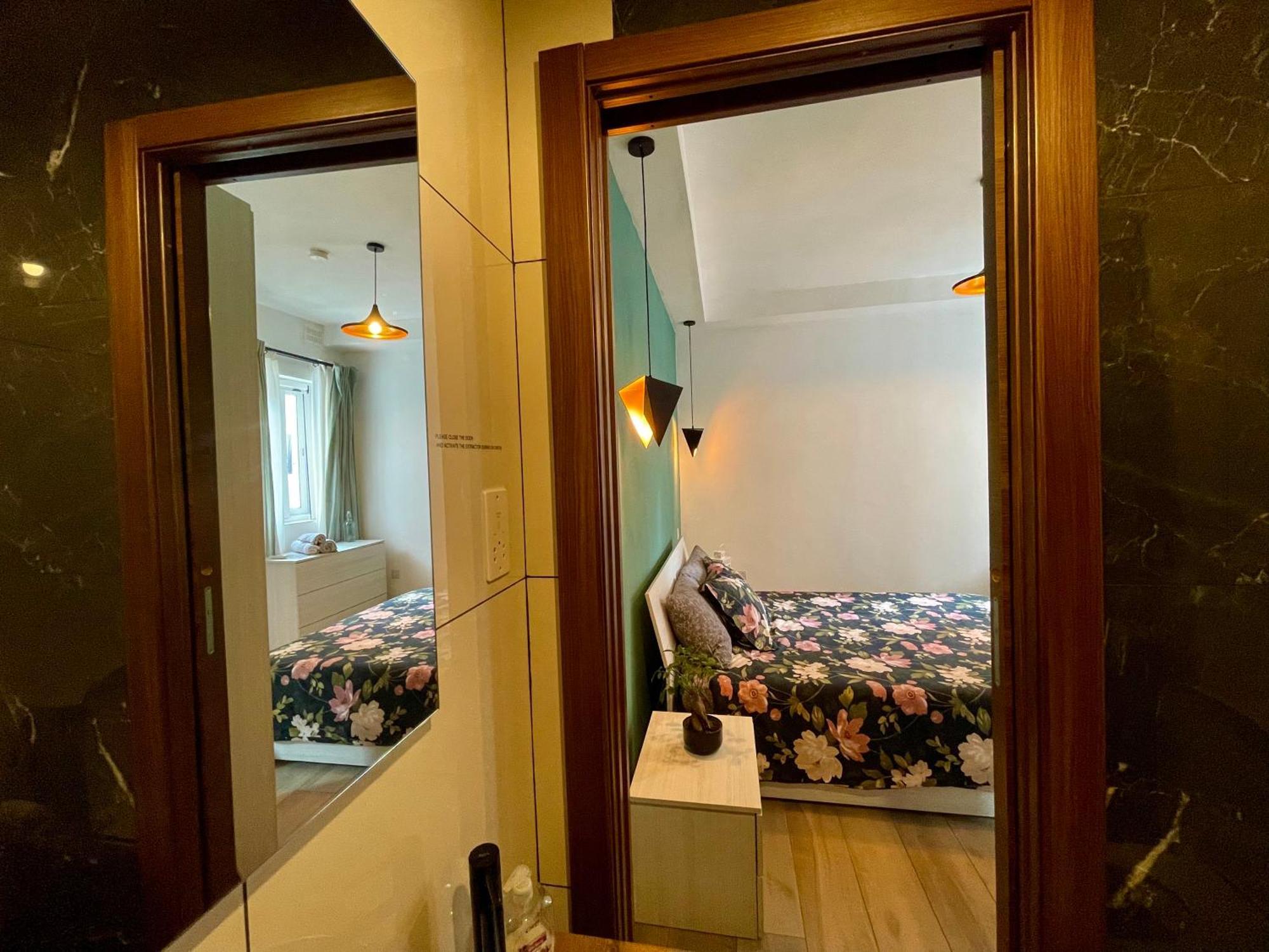 Airport Accommodation Deluxe Bedroom And Private Bathroom Near Airport Self Check In And Self Check Out Mqabba Екстериор снимка