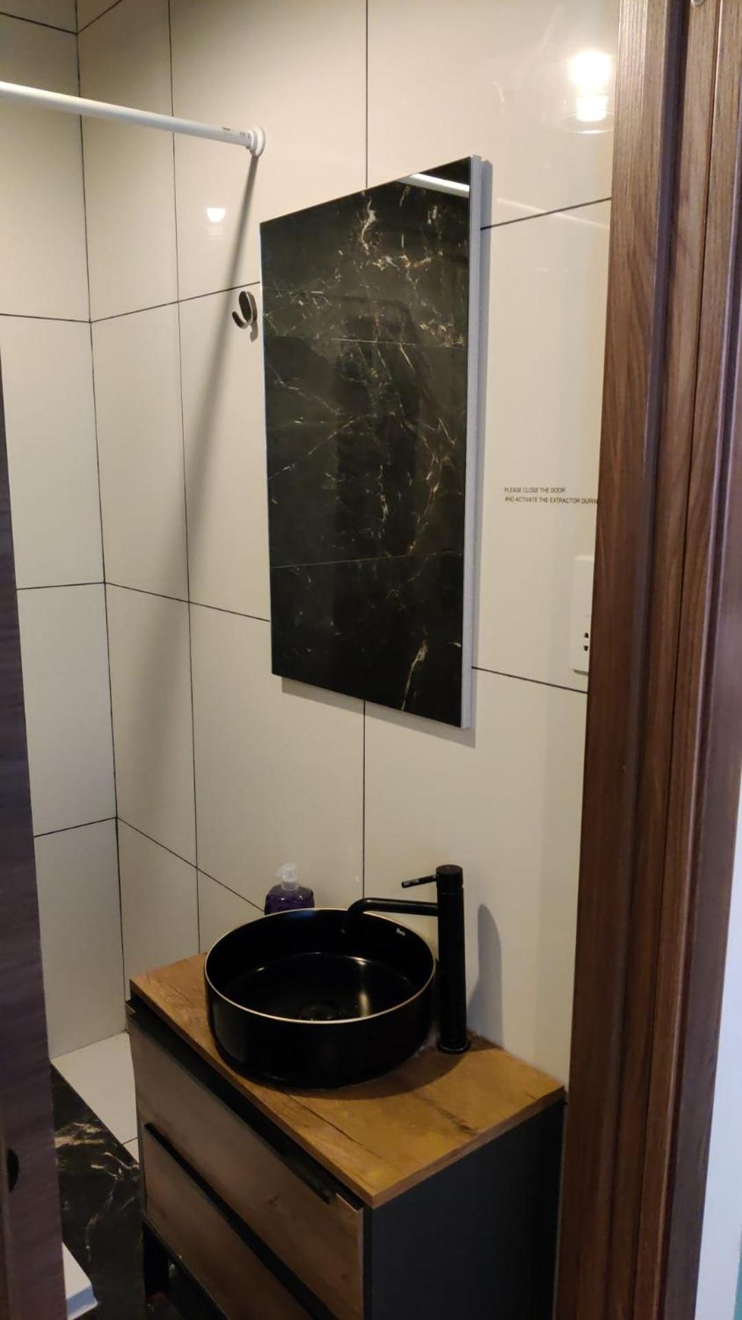 Airport Accommodation Deluxe Bedroom And Private Bathroom Near Airport Self Check In And Self Check Out Mqabba Екстериор снимка